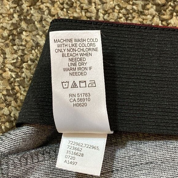 Maurices Black and Red A-line Mini Skirt Women’s Size XL - Picture 8 of 9